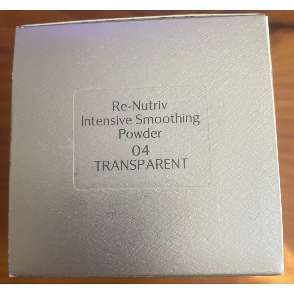 Estee Lauder Re-Nutriv Intense Smoothing Powder Transparent 04 .63oz New In Box!